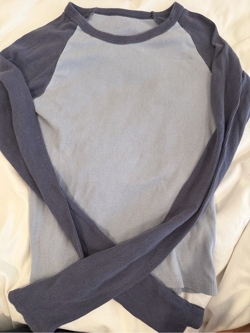 Brandy Melville Gray Body Black Raglan Long Sleeve Tee - Picture 2 of 3